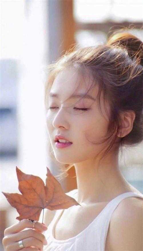 订婚宴上，未婚妻和男助理官宣了