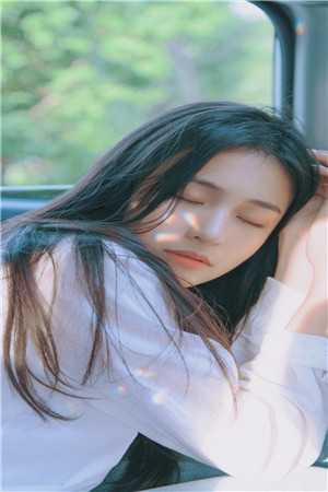 太子爷不必装穷，江小姐已被你哥宠疯