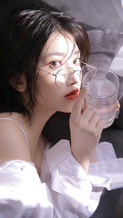不做她的狗后，她悔疯了