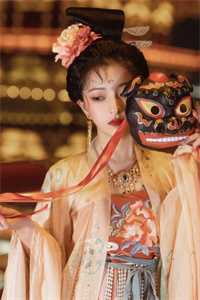 修仙老祖有亿点红，三个大佬来争宠