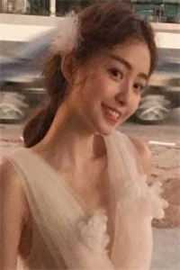 未婚妻将我丢在黄金岛抵债，可岛主是我姐