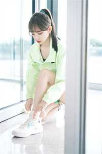 开局强吻女主，争当全书最邪恶反派