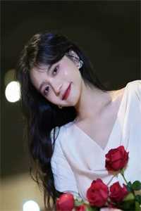 闪婚后，沈先生每天心跳过速