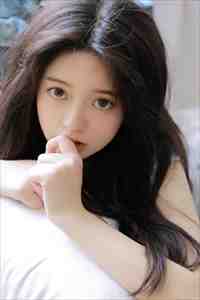 爆出身份后，未婚夫跪求我原谅