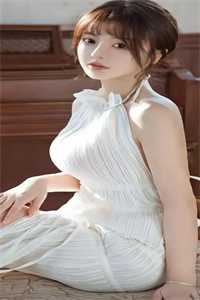 未婚夫在海外失踪后，我点了十个男模