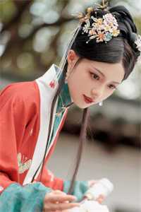 换嫁大皇子后，当众退婚的竹马悔疯了