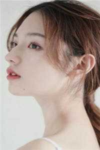 君心如月，谓我何求