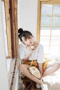 小侯爷假死那日，我发疯了