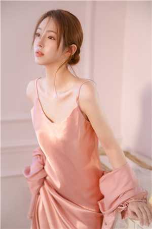 未婚夫纵容助理在我们婚礼放他私房照，我选择离婚秦风沈念安最新热门小说_完结的热门小说未婚夫纵容助理在我们婚礼放他私房照，我选择离婚秦风沈念安