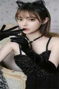 嫌我家庭主妇，离婚你又不同意