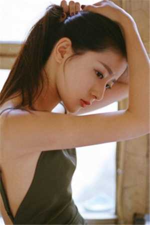 送我进精神病院？闪婚大佬后全家悔哭了