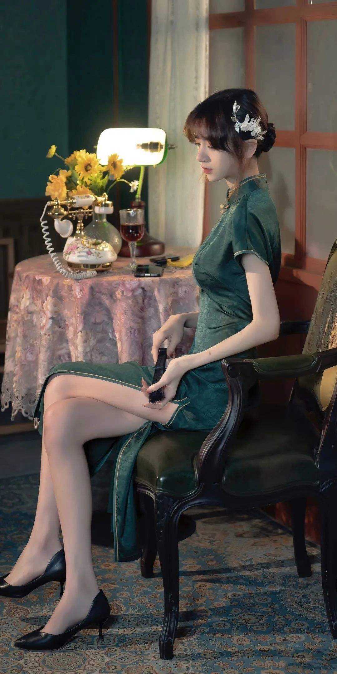 丈夫重生追求女神后，我为自由笑开花