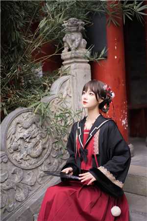 丈夫联合小三偷我和女儿身份后，他悔疯了