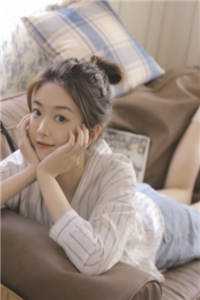 撞破艺术家老公和人体模特加练回春现场，我在画展上当众离婚教他