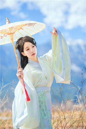 直播鉴兽：兽主，你这女宠很开门呐