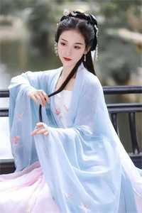 给未婚妻做了四次流产手术后，我选择报效祖国