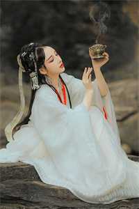 陪女儿求医五年，回来老公多了六个儿子