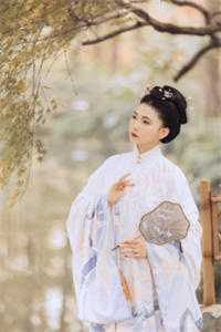知道夫君是捉妖师后，好运兔女的我不干了
