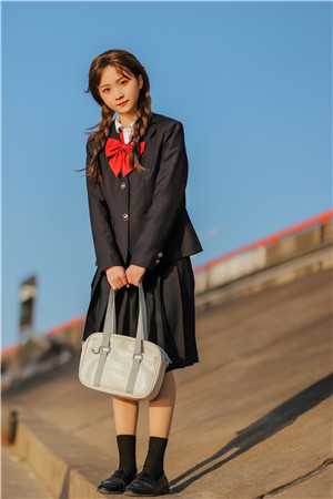 重生后，哑女脚踢渣男上大学