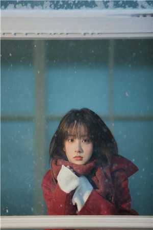 暴风雨来临，未婚夫为等女助理不让我们下山
